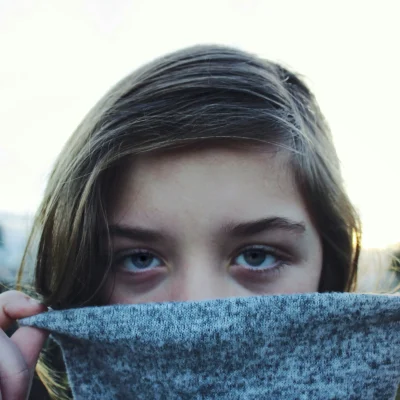Under-Eye Bags: 7 Major Causes and Proven Ways to Reduce Puffiness