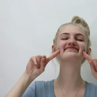 How to Get Rid of a Double Chin? Three Causes and Correction Methods Without Side Effects
